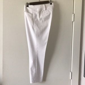 White is in! Grab these very casual ankle trousers